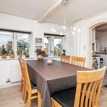 Hotel 4 Person In Rudk Bing