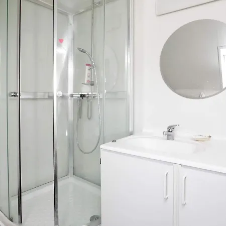 4 Person In Rudk Bing Hotel 3*